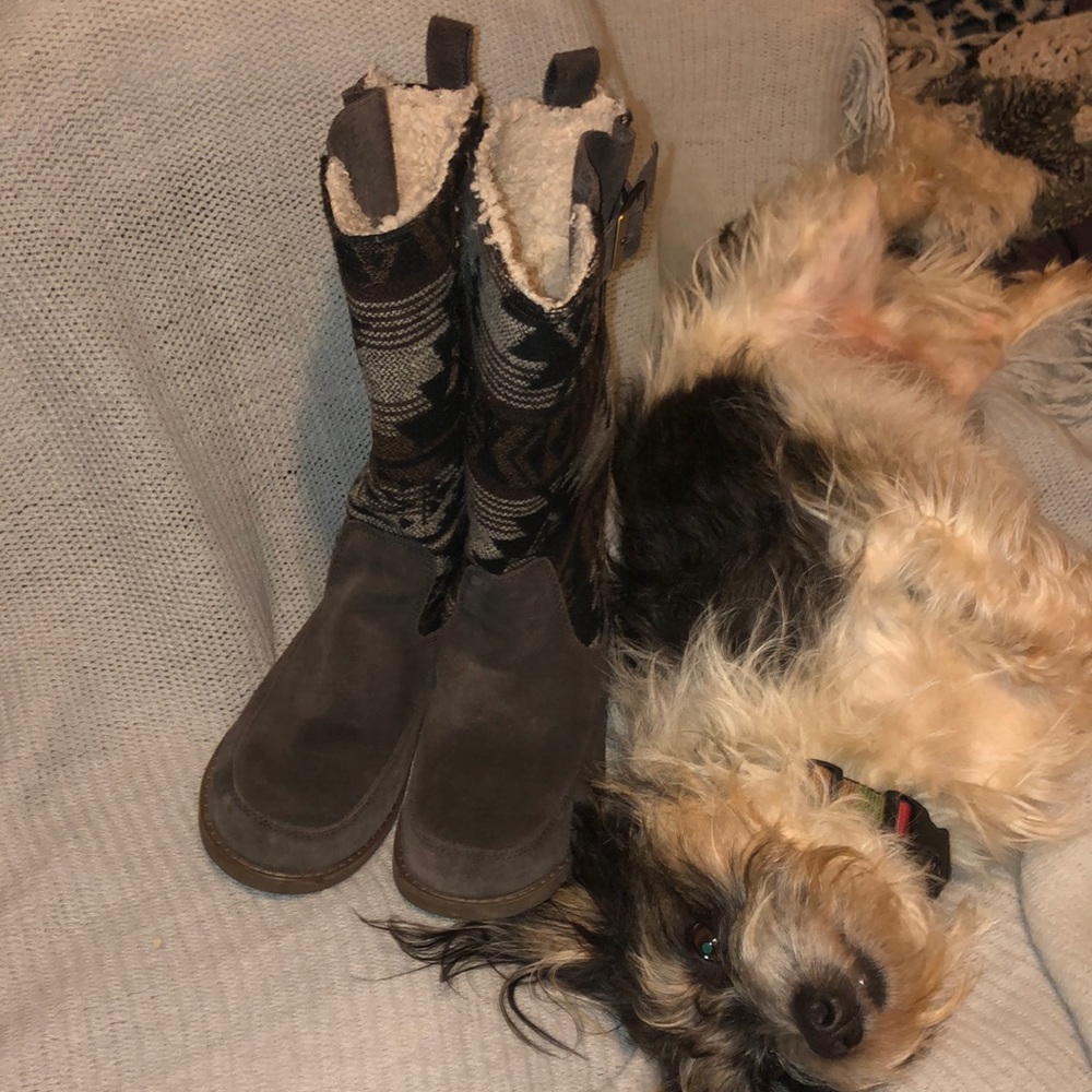 Sanuk Navajo and Suede Boots